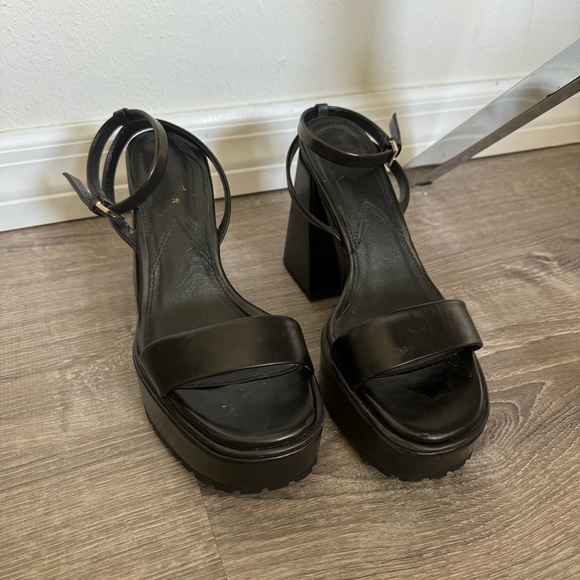 Zara Chunky Platform Sandals - Picture 4 of 7
